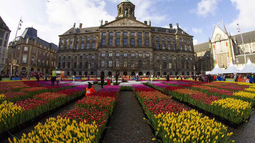 میدان دام آمستردام، مشهورترین میدان هلند