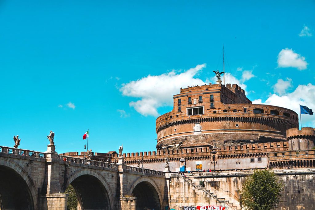 قلعه سنت آنجلو رم، از مقبره امپراتور تا اقامتگاه پاپ