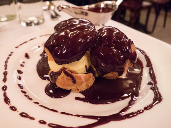 Profiteroles