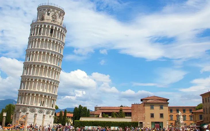 جاذبه‌های گردشگری اروپا - برج کج ایتالیا