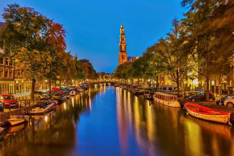 جاذبه‌های گردشگری اروپا - کانال های آمستردام