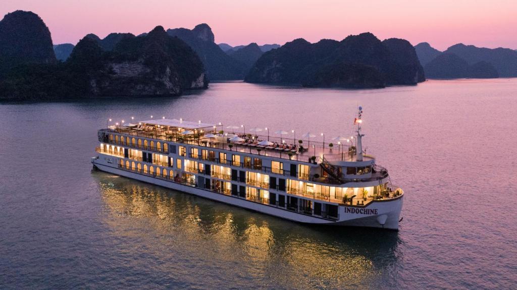 Indochine Cruise Lan Ha