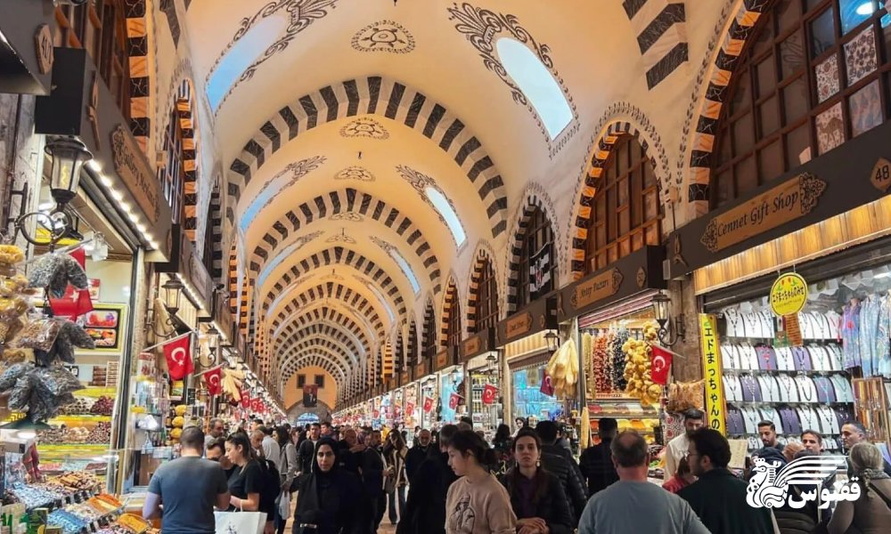 بازدید از بازار بزرگ و بازار ادویه